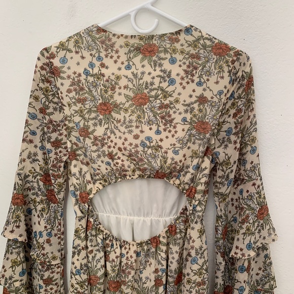 Nasty Gal Long Sleeved Beige Floral Boho Dress - Picture 4 of 4